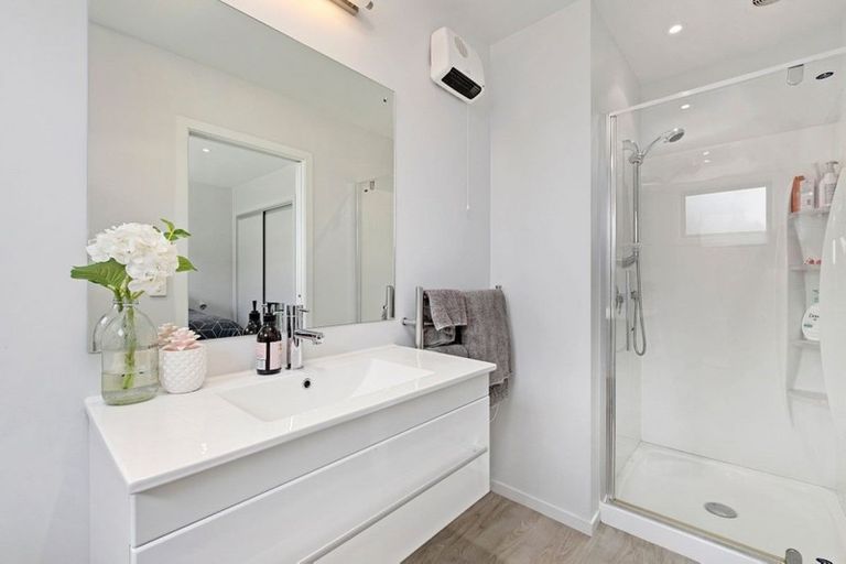 Photo of property in 60 Frye Crescent, Albert Town, Wanaka, 9305