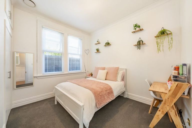 Photo of property in 77 Richmond Street, Petone, Lower Hutt, 5012