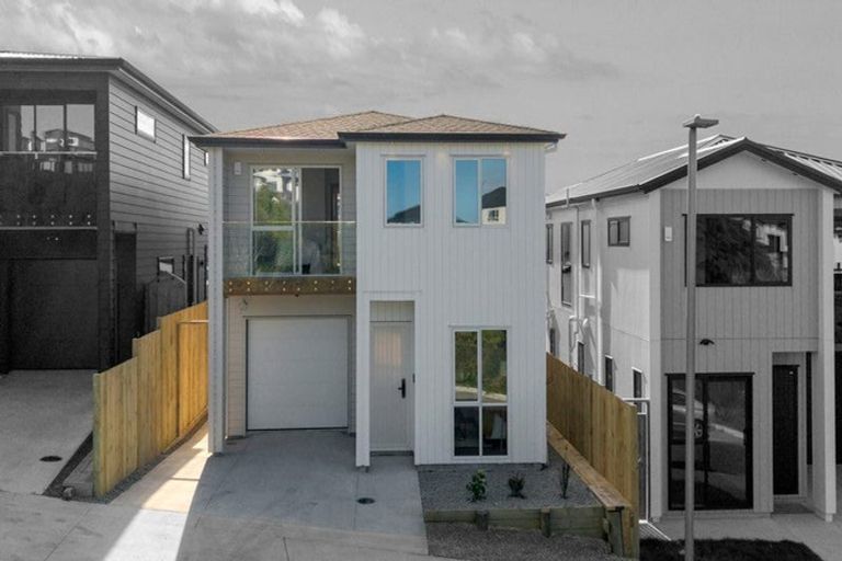 Photo of property in 15 Sagitta Drive, Flat Bush, Auckland, 2019
