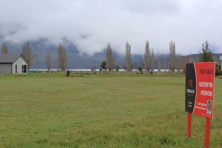 Photo of property in 7 Vancouver Place, Te Anau, 9600