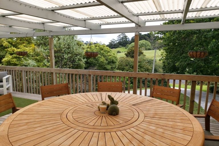 Photo of property in 206 Hurndall Street West, Maungaturoto, 0520