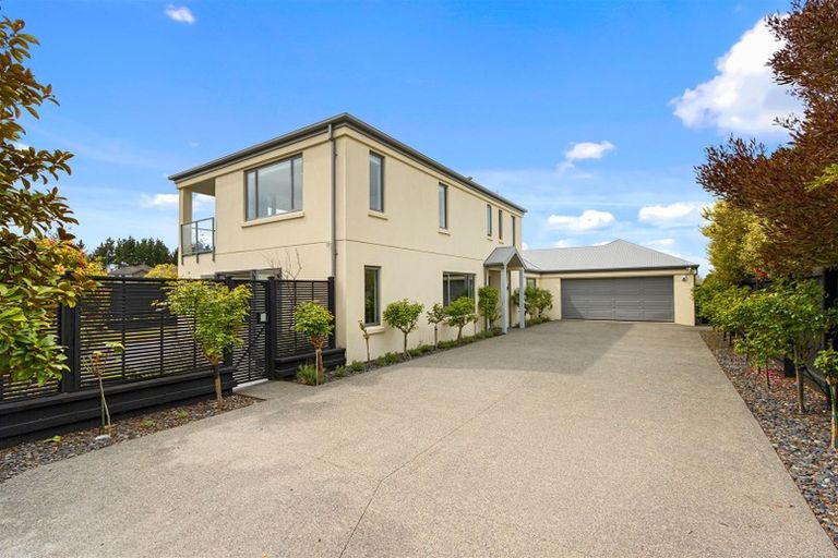 Photo of property in 5 Stoneleigh Green, Parklands, Christchurch, 8083