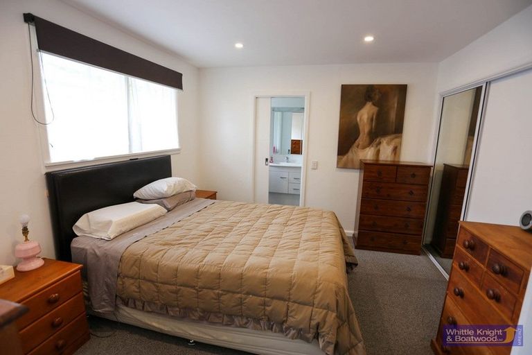 Photo of property in 1a Chilcombe Street, Ilam, Christchurch, 8041