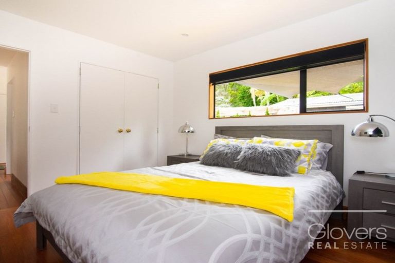 Photo of property in 22 Rimu Road, Oratia, Auckland, 0604