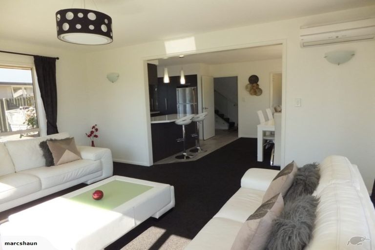 Photo of property in 6 Titirangi Crescent, Parklands, Christchurch, 8083