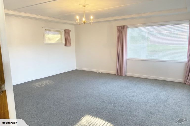 Photo of property in 4 Bledisloe Crescent, Wainuiomata, Lower Hutt, 5014