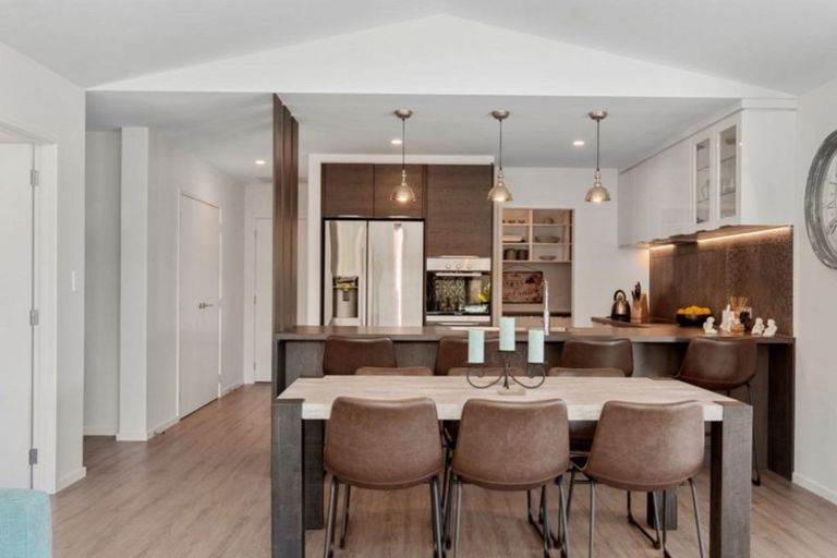 Photo of property in 12 Charlotte Drive, Omokoroa, 3114