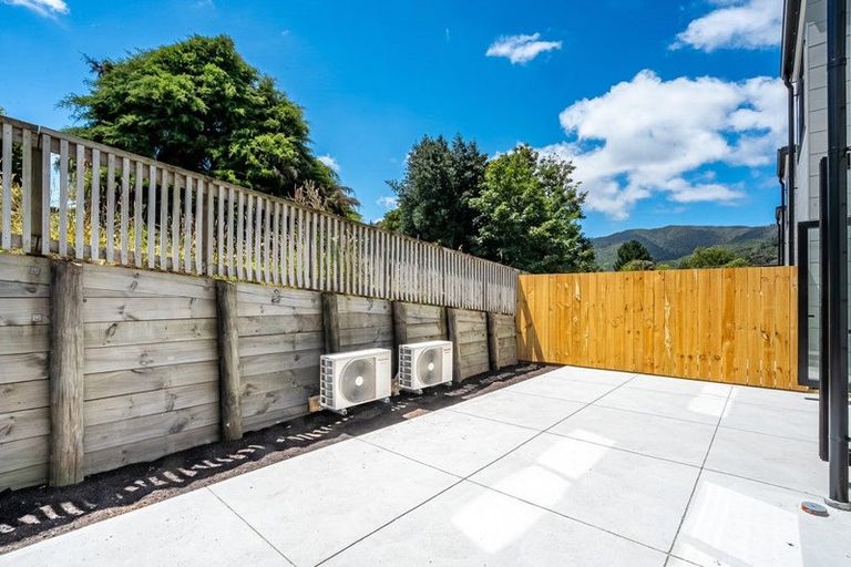 Photo of property in 19 Pakura Place, Wainuiomata, Lower Hutt, 5014