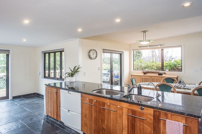 Photo of property in 82 Martin Road, Paraparaumu Beach, Paraparaumu, 5032