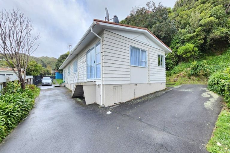 Photo of property in 30b Truscott Avenue, Johnsonville, Wellington, 6037