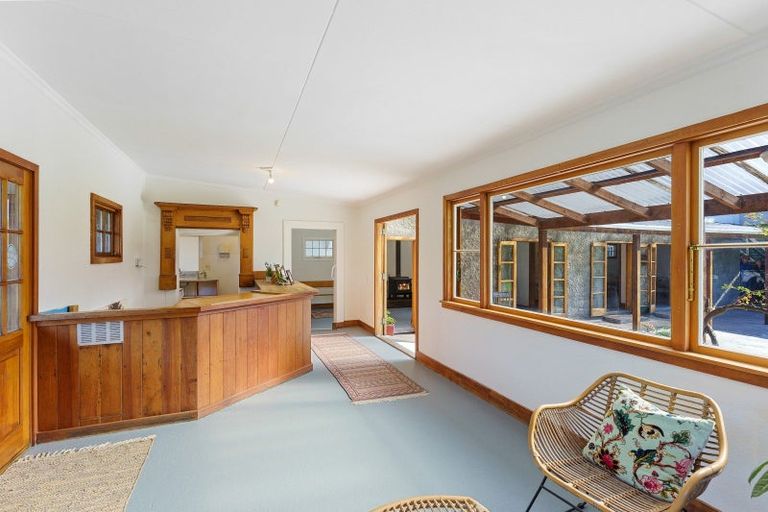 Photo of property in 3 State Highway 1, Otaki, 5512