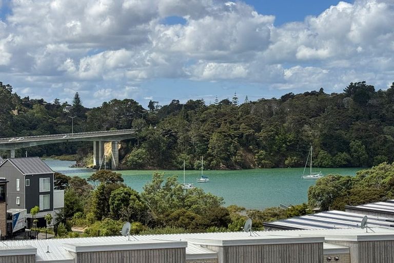 Photo of property in 403/2 Launch Road, Hobsonville, Auckland, 0616