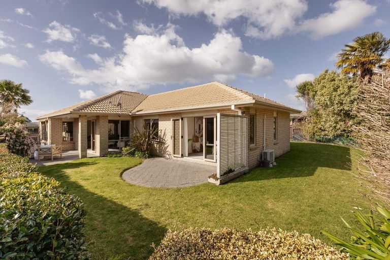 Photo of property in 37 Stableford Drive, Pyes Pa, Tauranga, 3112