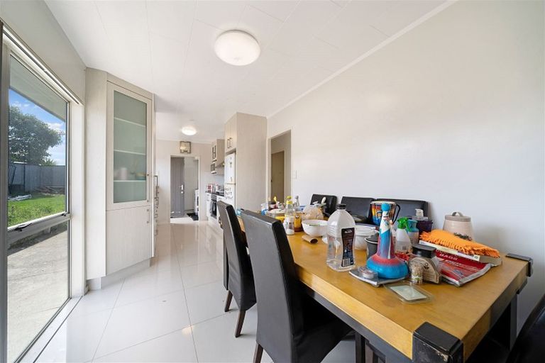 Photo of property in 76 Wickman Way, Mangere East, Auckland, 2024