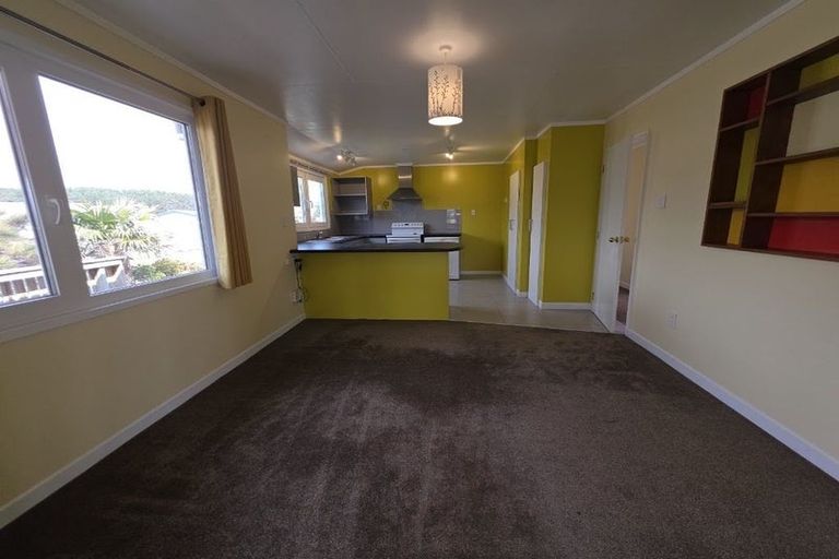 Photo of property in 5 Simcox Street, Otaki Beach, Otaki, 5512