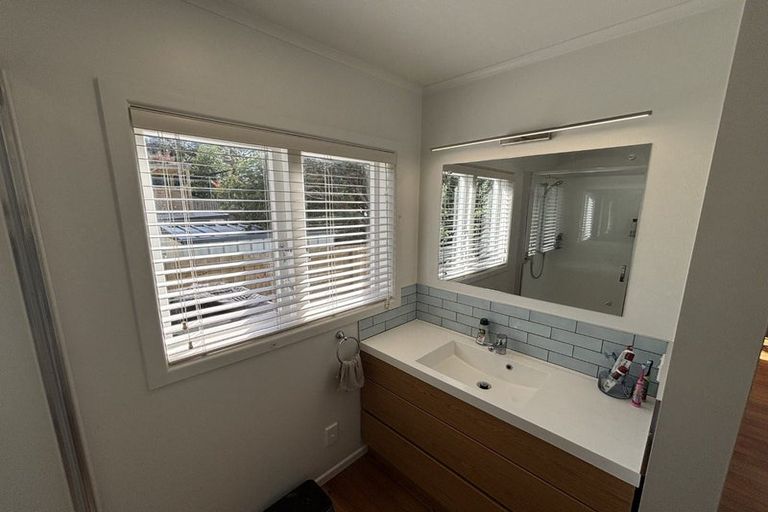 Photo of property in 38b Stillwater Crescent, Stillwater, Silverdale, 0993