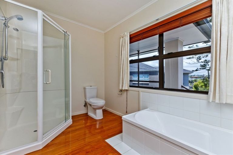 Photo of property in 465 Beach Road, Murrays Bay, Auckland, 0630