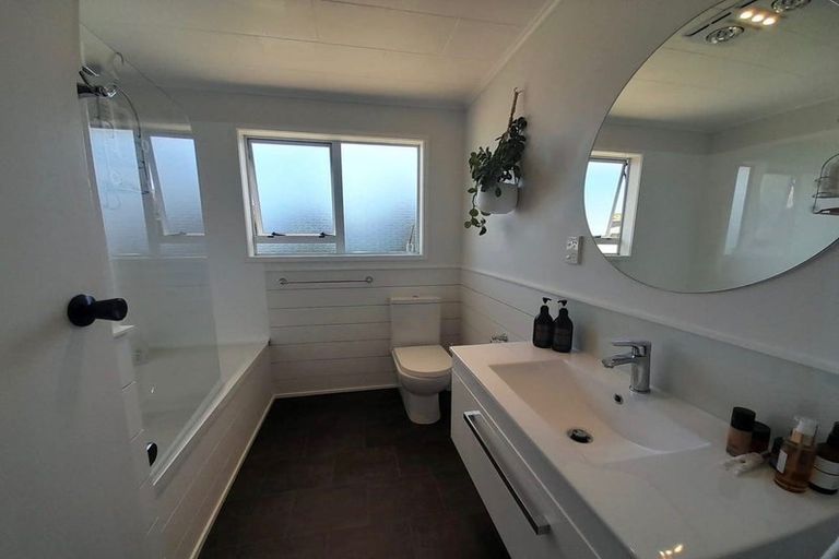 Photo of property in 6 Waiau Close, Kelson, Lower Hutt, 5010