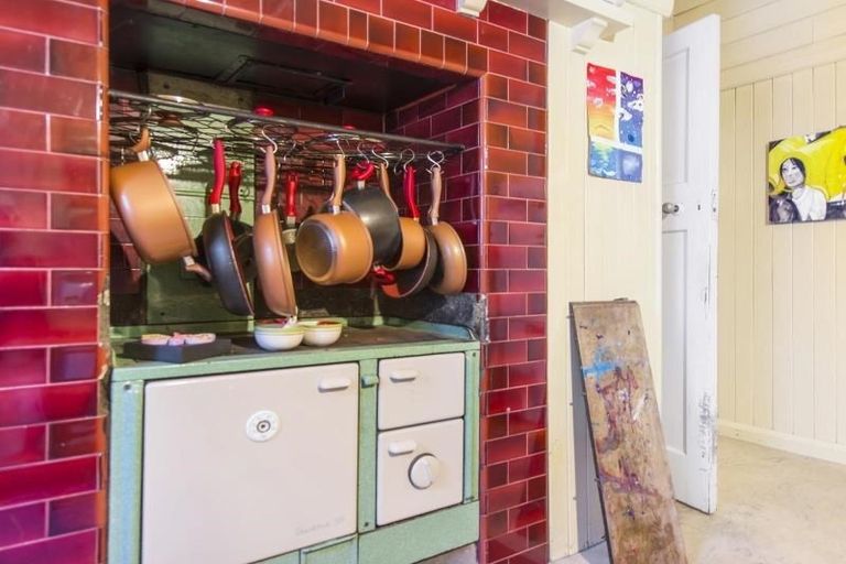 Photo of property in 8a Church Street, Amberley, 7410