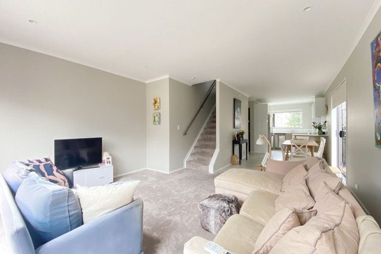 Photo of property in 57 Glidepath Road, Hobsonville, Auckland, 0616