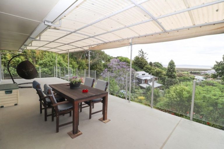 Photo of property in 128 Brunton Crescent, Thames, 3500