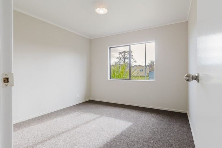 Photo of property in 42a Mcleavey Drive, Kelvin Grove, Palmerston North, 4414