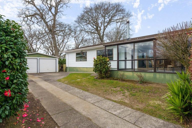 Photo of property in 6 Walnut Grove, Omokoroa, 3114