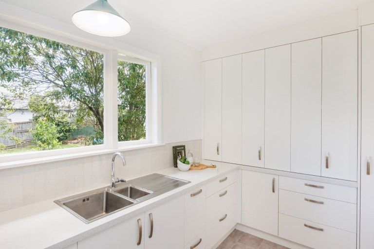 Photo of property in 42a Pitama Road, Awapuni, Palmerston North, 4412