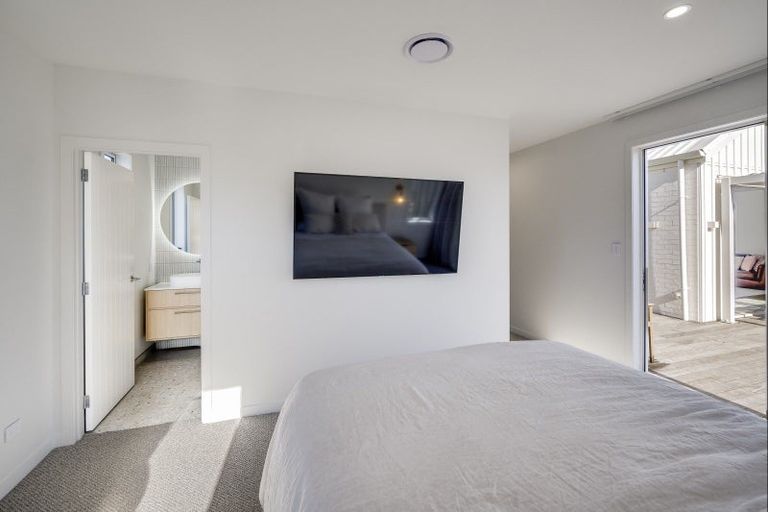 Photo of property in 46 Kenny Road, Te Awa, Napier, 4110