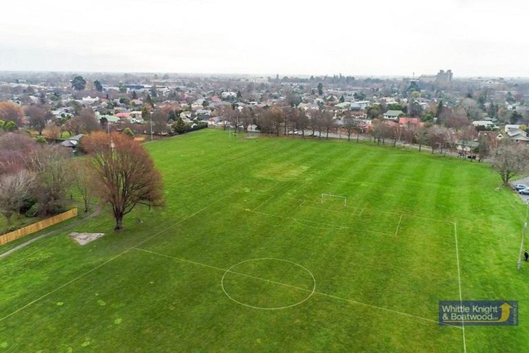 Photo of property in 18 Lochee Road, Upper Riccarton, Christchurch, 8041