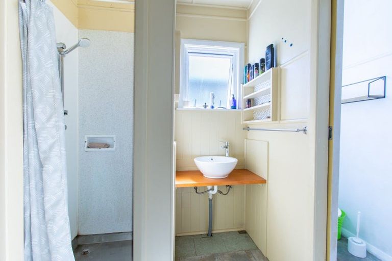 Photo of property in 25 Ruahine Street, Dannevirke, 4930