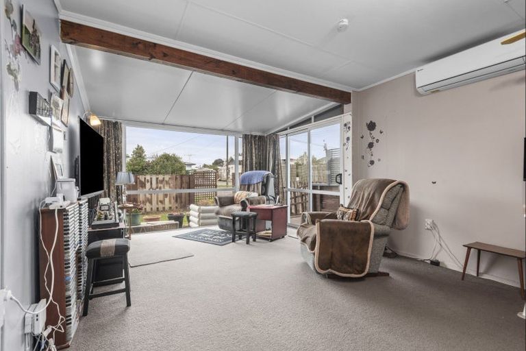 Photo of property in 4 Ngahina Street, Marton, 4710