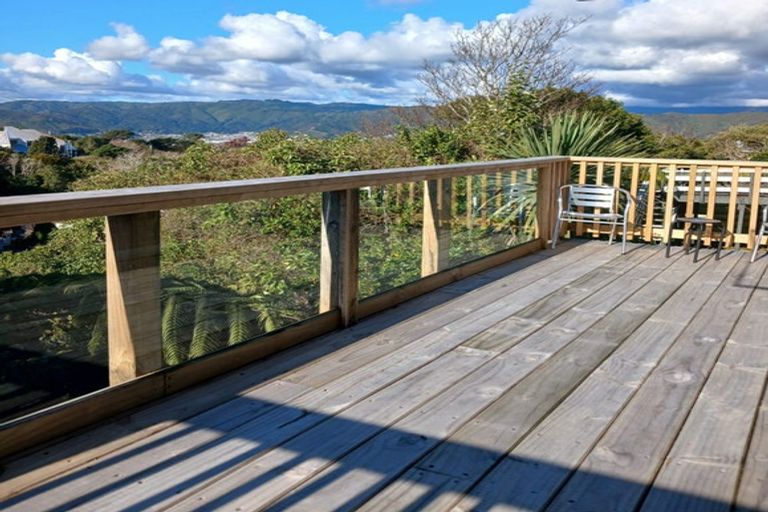 Photo of property in 3 Ardal Grove, Tirohanga, Lower Hutt, 5010