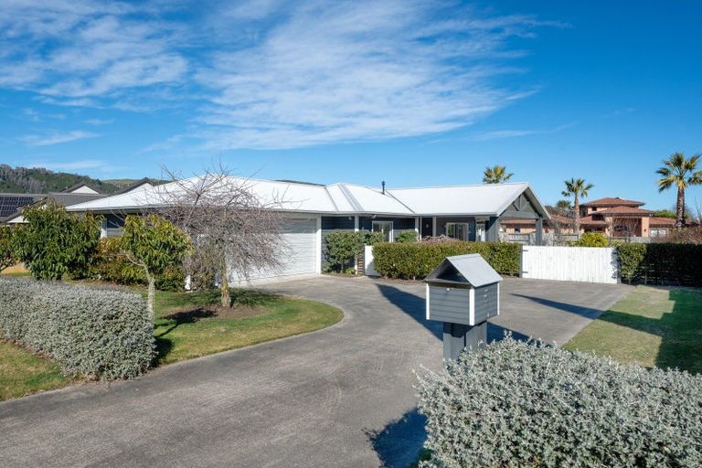 Photo of property in 3 Montgomery Crescent, Kinloch, Taupo, 3377