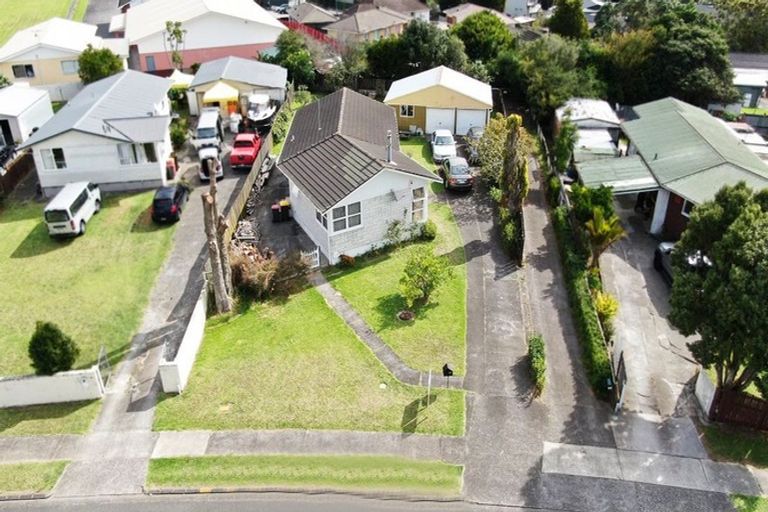 Photo of property in 42 Cape Road, Mangere, Auckland, 2022