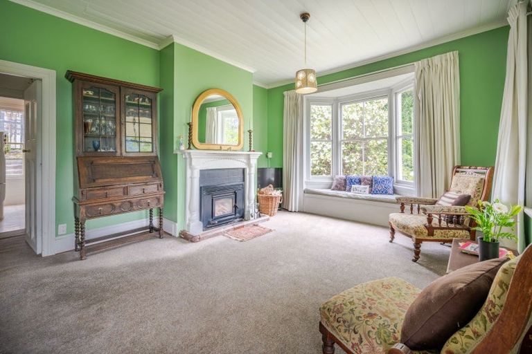 Photo of property in 16 Aubrey Street South, Akaroa, 7520