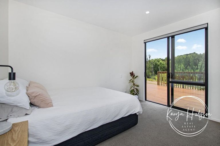 Photo of property in 37 Judd Road, Maungaturoto, 0520