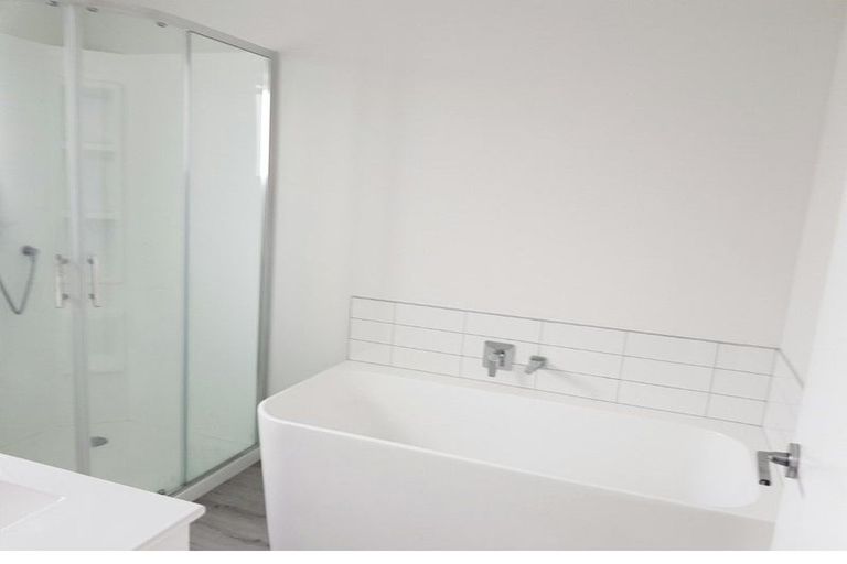 Photo of property in 1e Breakwater Way, Whitby, Porirua, 5024