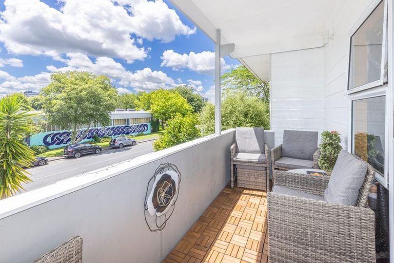 Photo of property in 9 Seddon Road, Frankton, Hamilton, 3204