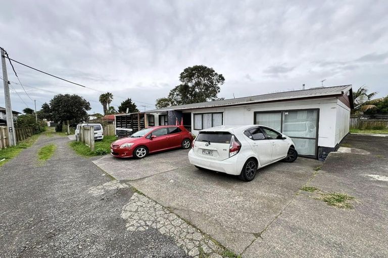 Photo of property in 2/109a Coronation Road, Papatoetoe, Auckland, 2025