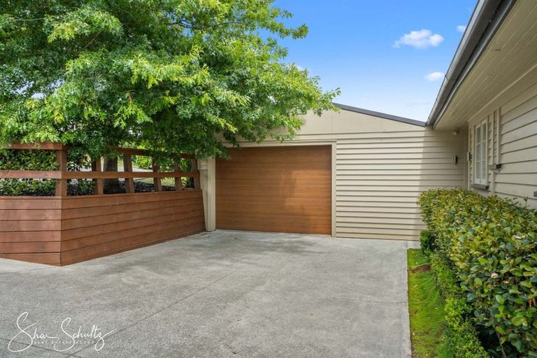 Photo of property in 21 View Street, Maungaturoto, 0520