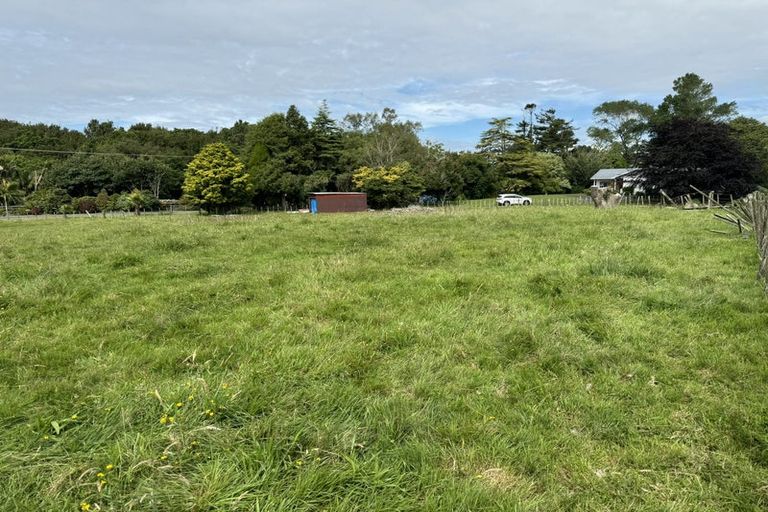 Photo of property in 9 Wortley Road, Lepperton, New Plymouth, 4373