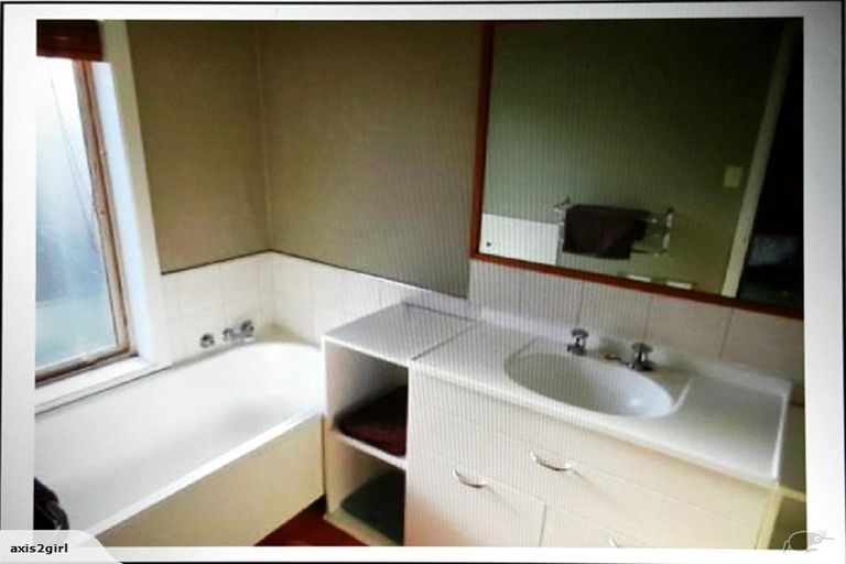 Photo of property in 1 Breens Road, Burnside, Christchurch, 8053