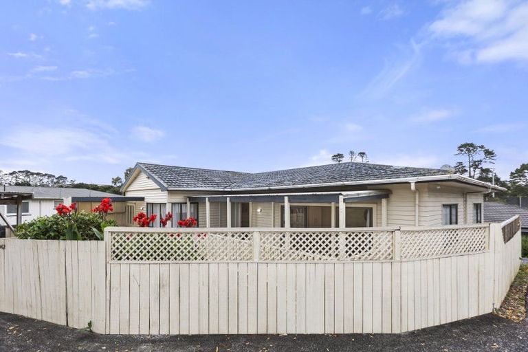 Photo of property in 1042 Great North Road, Point Chevalier, Auckland, 1022