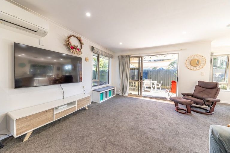 Photo of property in 23 Rintoul Street, Westport, 7825