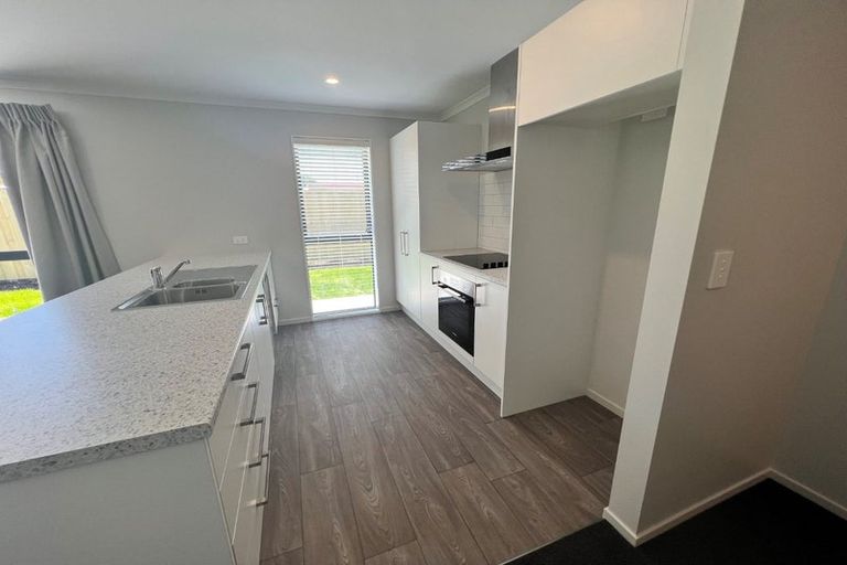 Photo of property in 4 Applegrove Crescent, Belfast, Christchurch, 8051