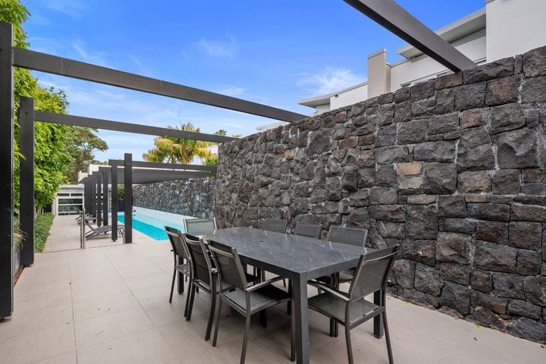 Photo of property in 15/258 Hurstmere Road, Takapuna, Auckland, 0622