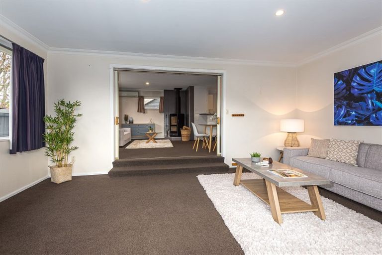 Photo of property in 23 Mappleton Avenue, Burnside, Christchurch, 8053