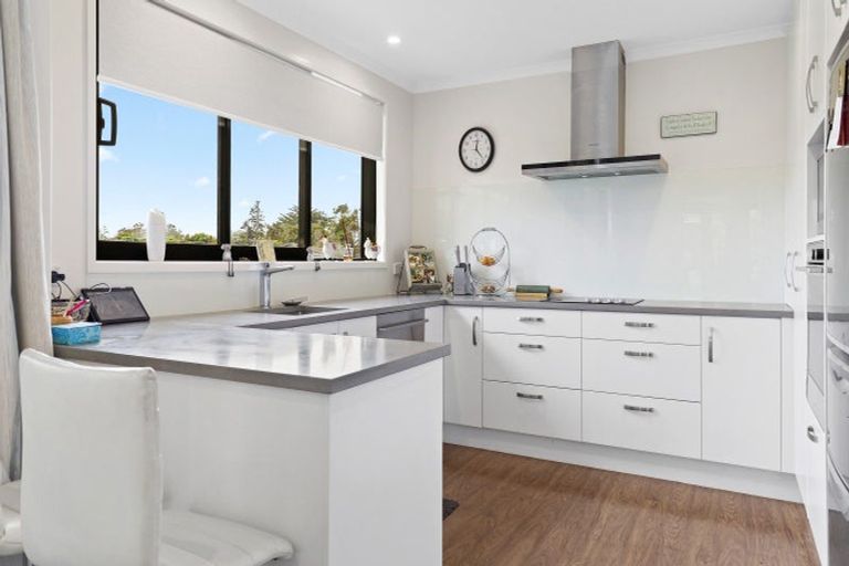 Photo of property in 11 Kahu Drive, Mangawhai, 0505