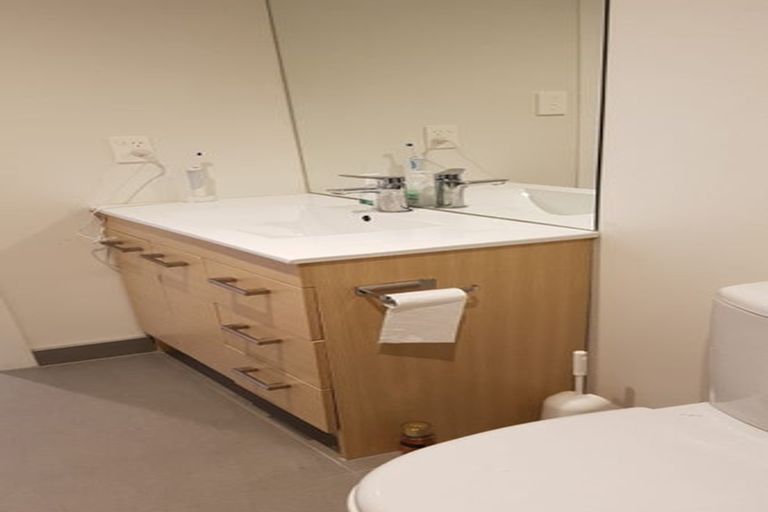 Photo of property in 56 Codrington Crescent, Mission Bay, Auckland, 1071